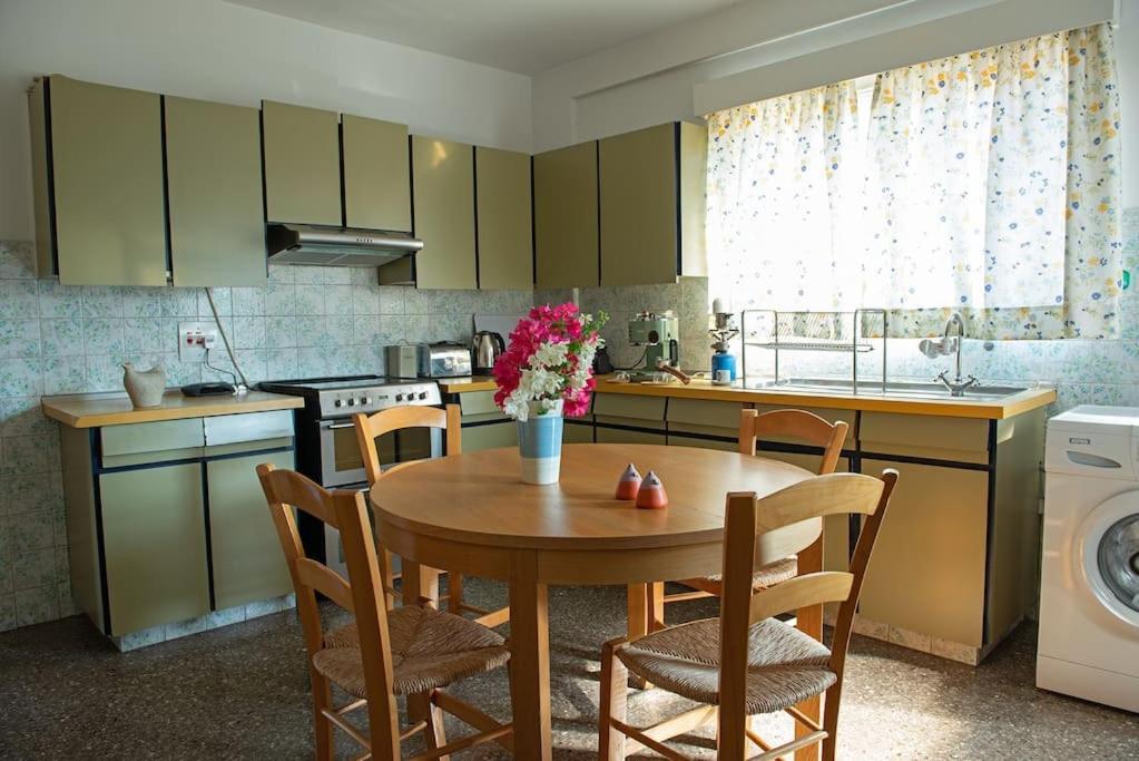 Experience Nicosia Apartment Exterior photo